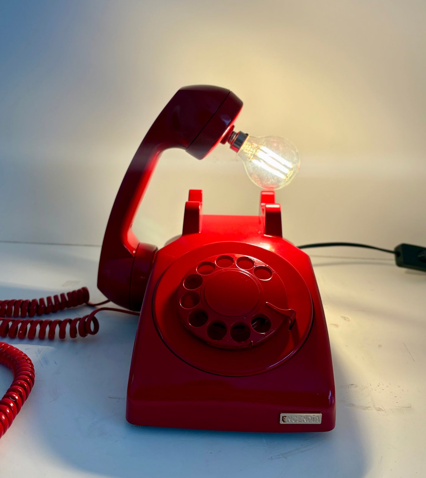 Teléfono Rojo