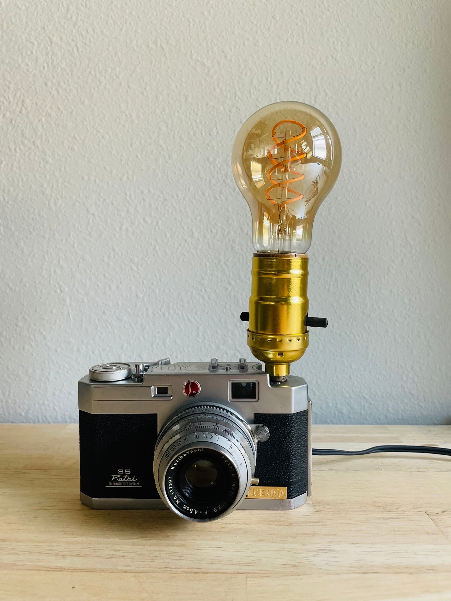 35 Petri Camera