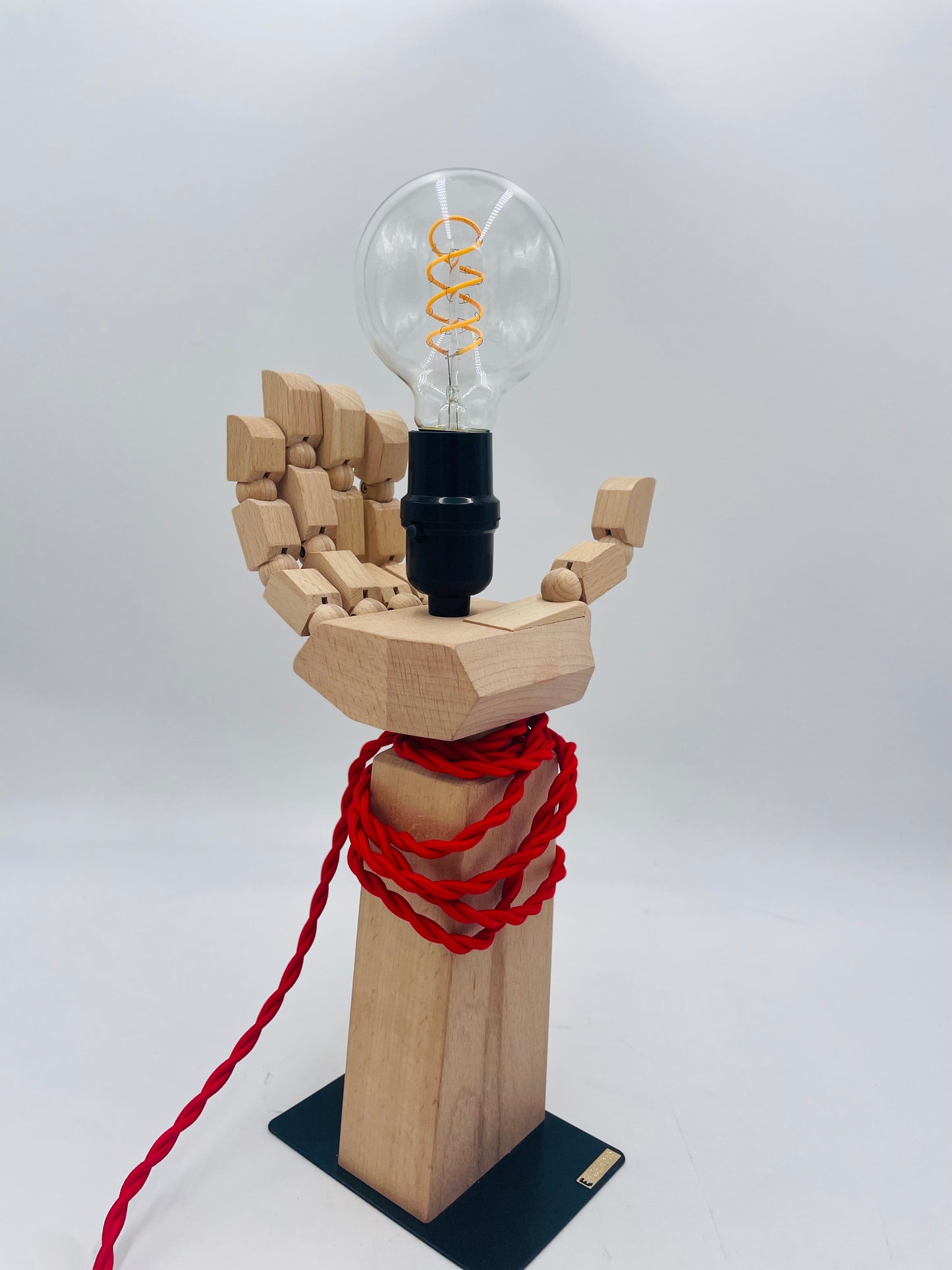 Atados “Wood Hand”