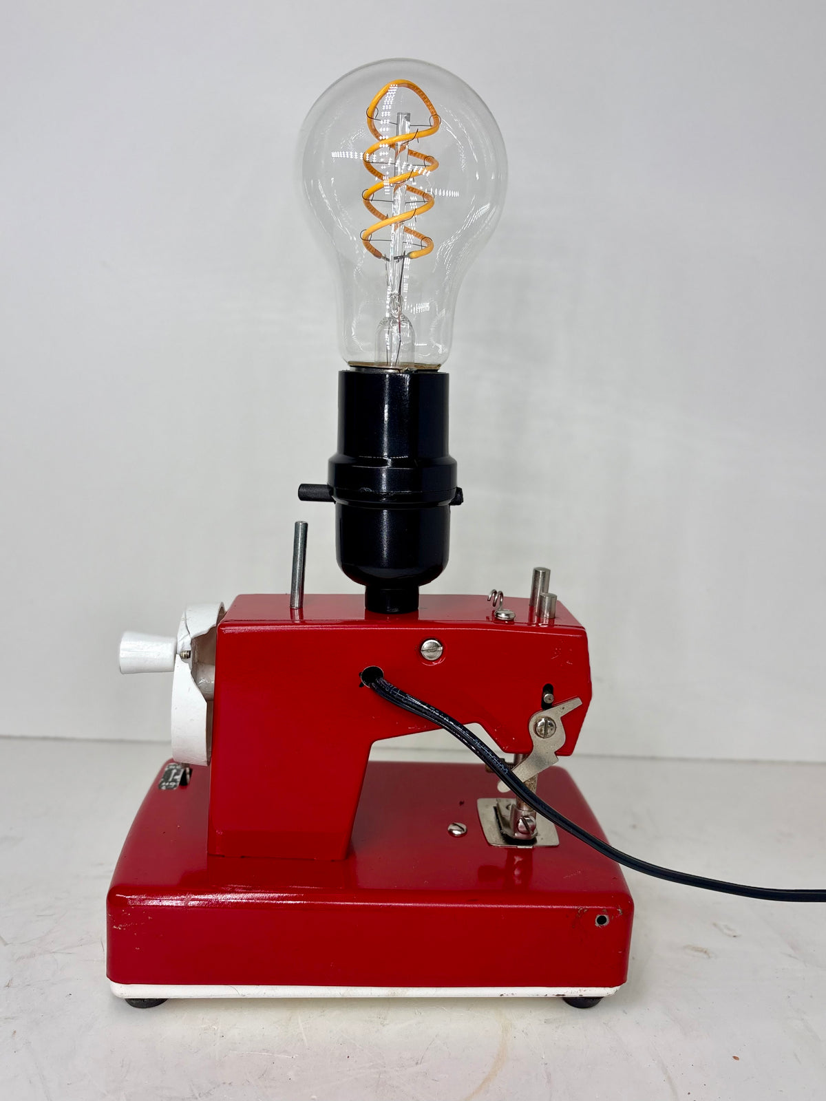 Maquina de Coser Roja