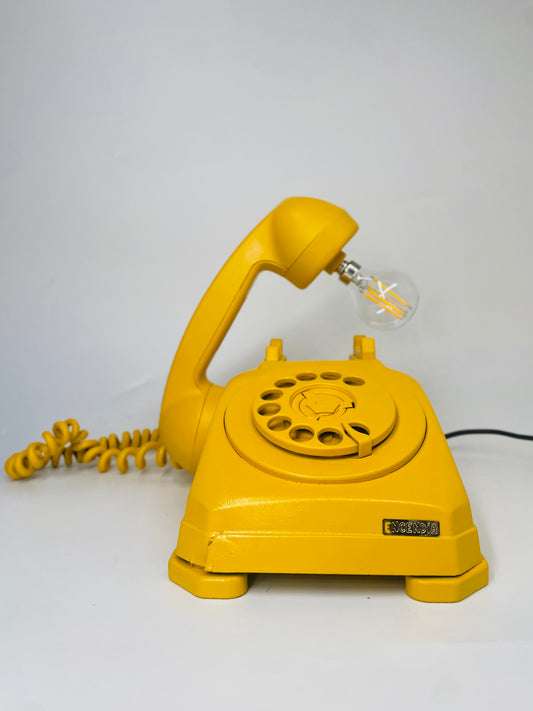 Teléfono Amarillo