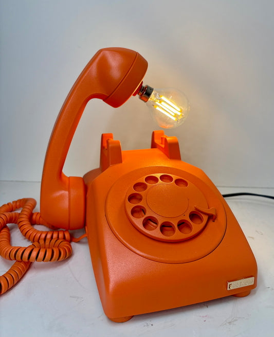 Teléfono Naranja