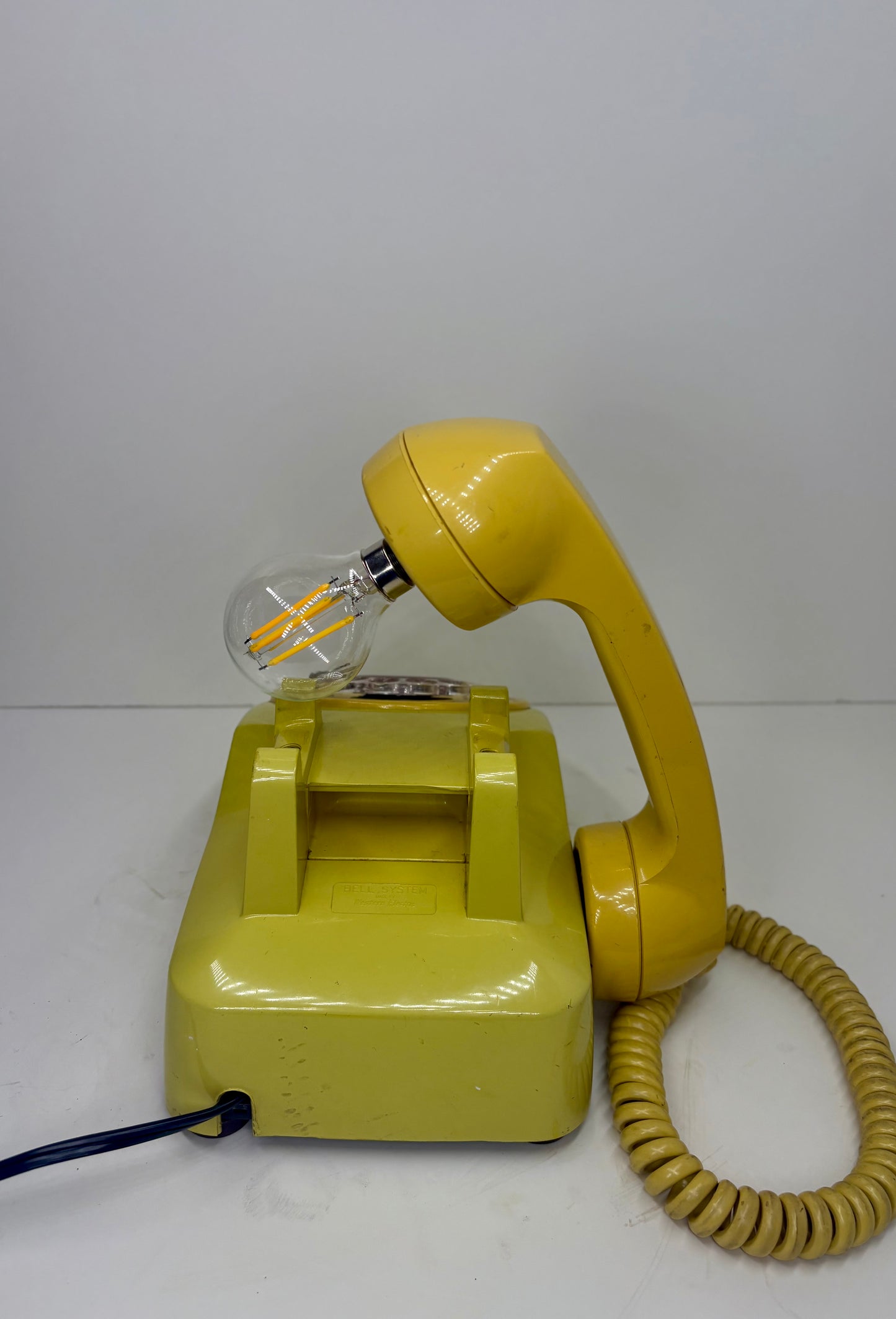 Teléfono Amarillo