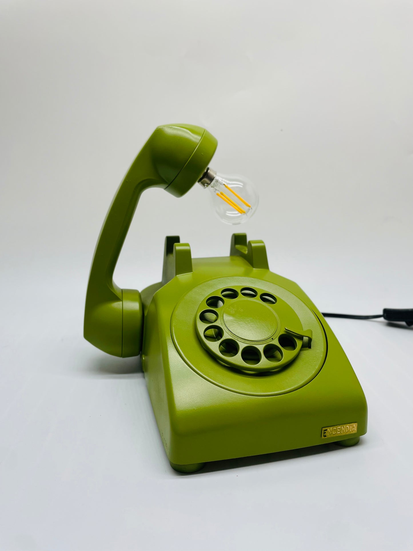 Teléfono Verde Olivo